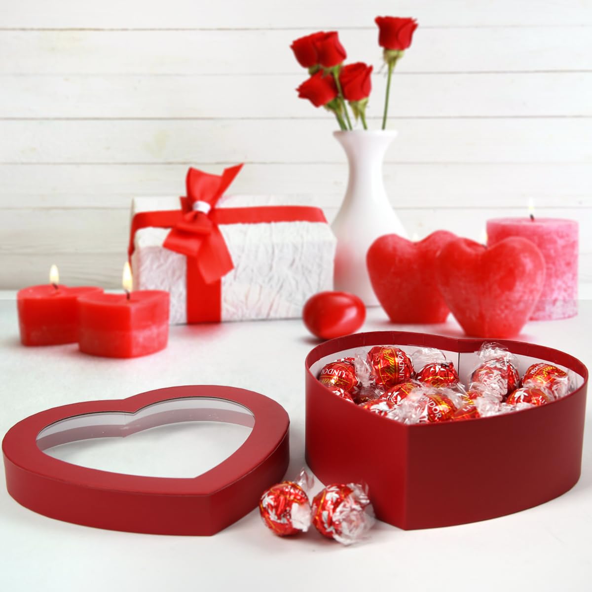 Lindt LINDOR Milk Chocolate Candy Heart Gift Box for Special Present Individually Wrapped Chocolate Gourmet Truffles Chocolate Candy for Friends and Loved Ones 17 count Milk Chocolate