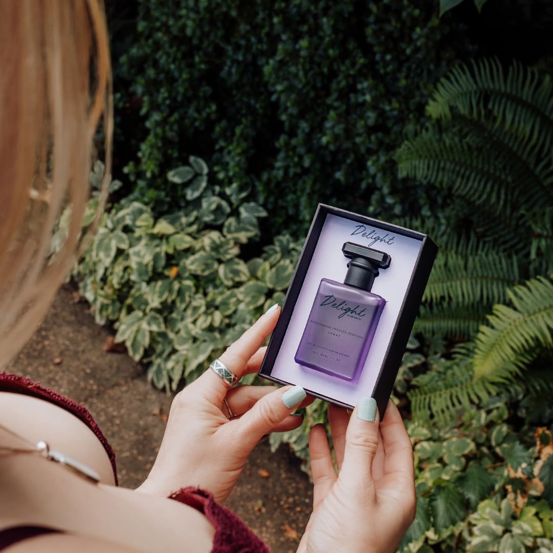 RawChemistry Delight A Pheromone Infused Perfume for Women - 1oz.