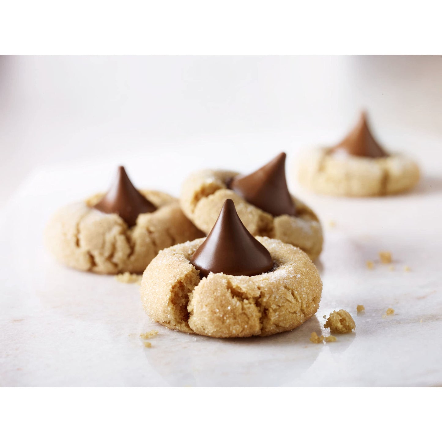 HERSHEYS KISSES Milk Chocolate Candy Bulk Bag 6667 oz