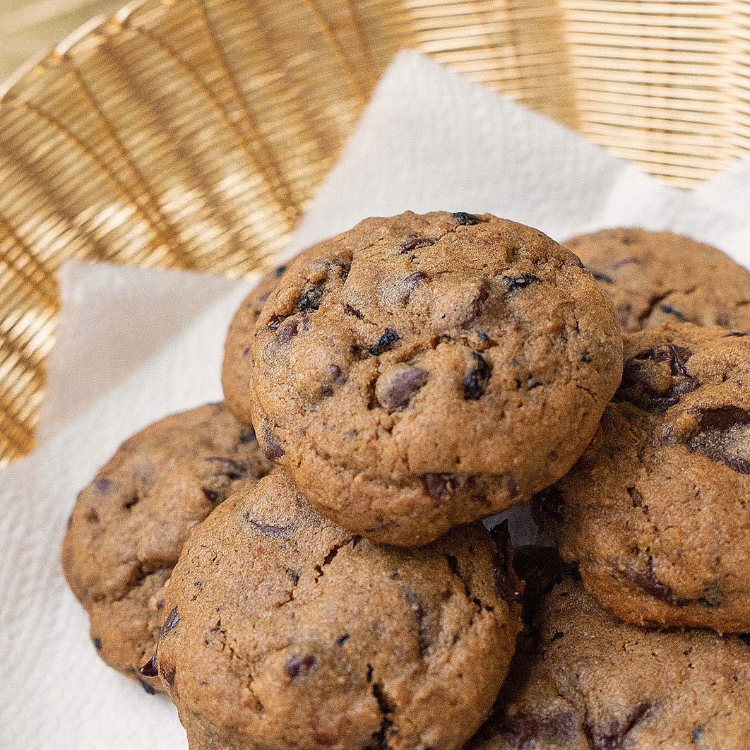 Whole Black Garlic 15 pounds