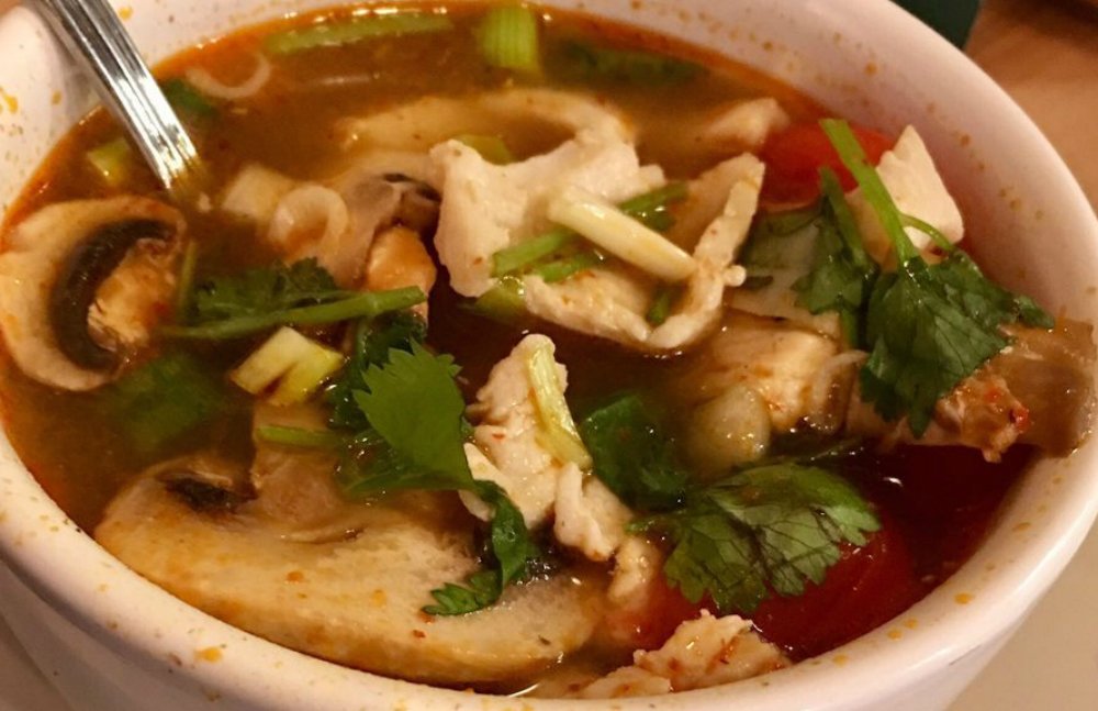 Maesri Tom Yum Paste  Authentic Thai Soup Base  Hot  Sour 14 Ounce