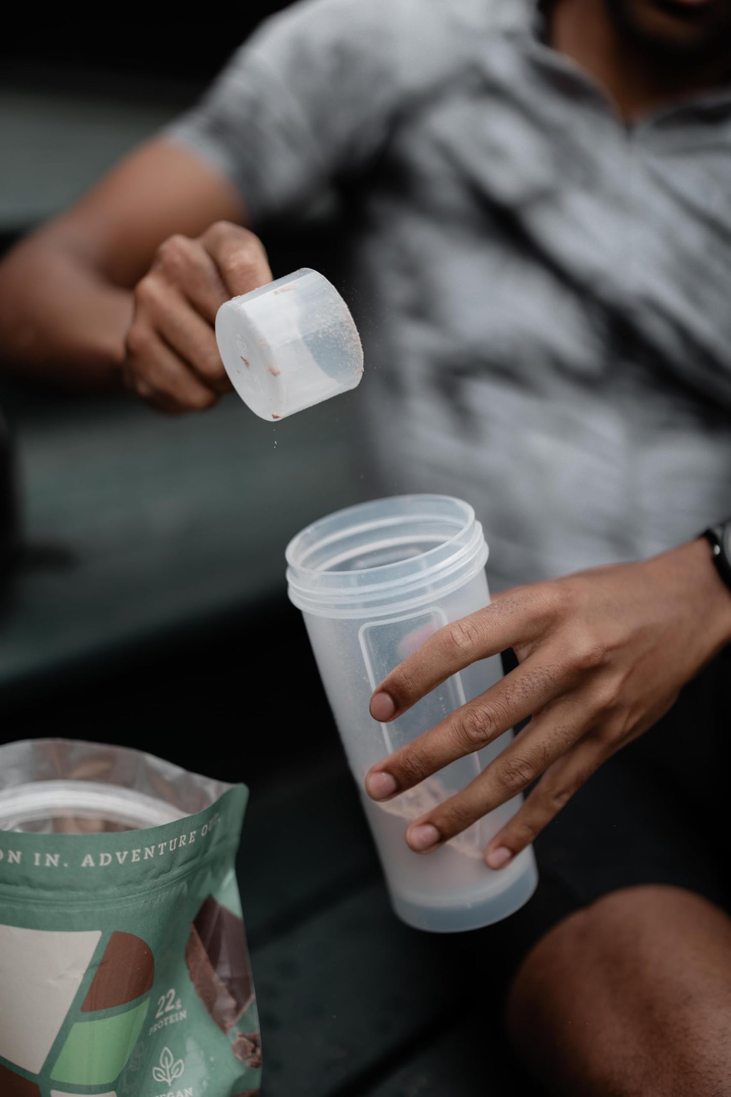 Realand Chocolate Vegan Plant Protein Isolate - Fava Bean Protein Powder for Recovery - 22g of Protein - 17 Servings