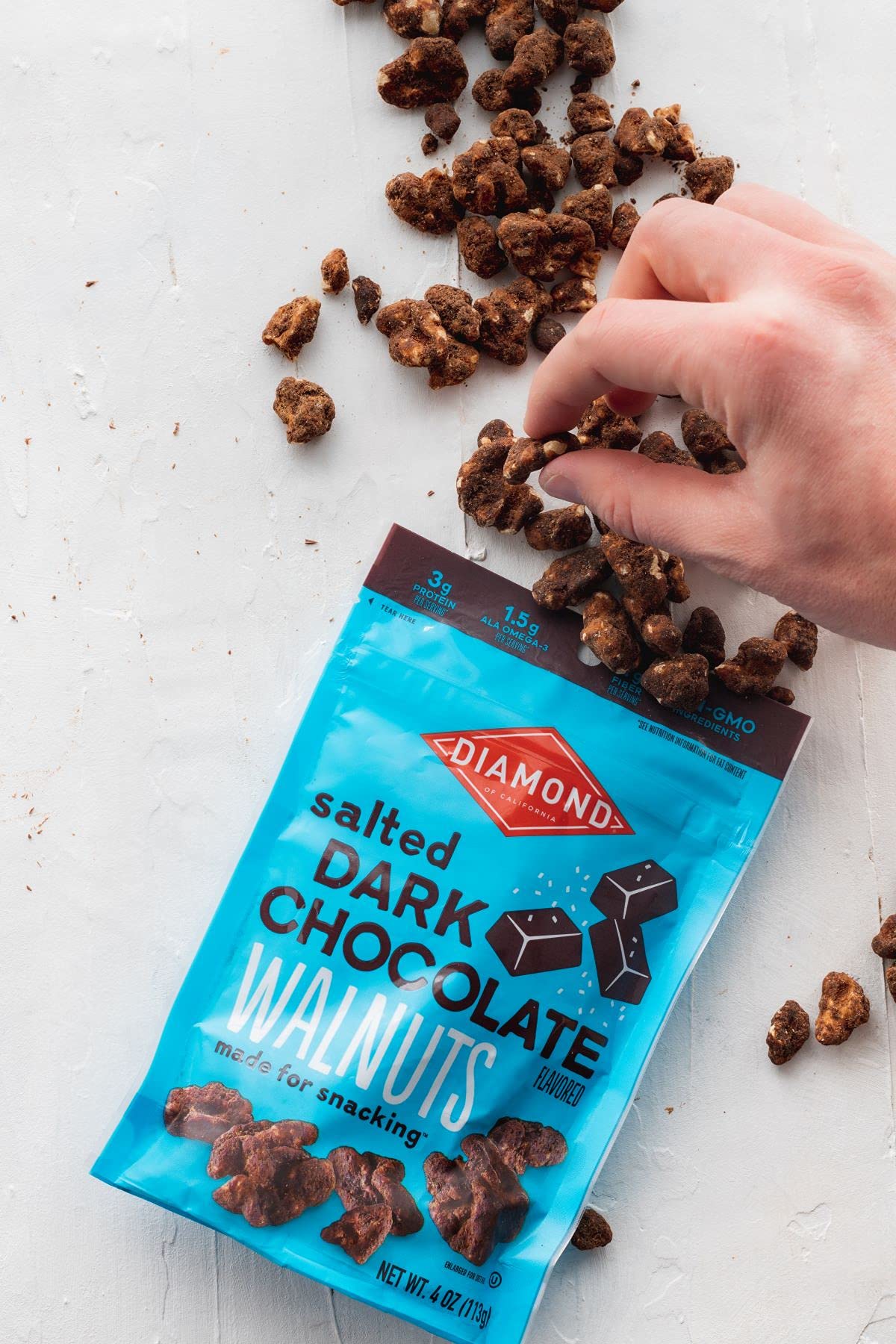 Diamond of California Salted Dark Chocolate Snack Walnuts 4 oz 4 Pack