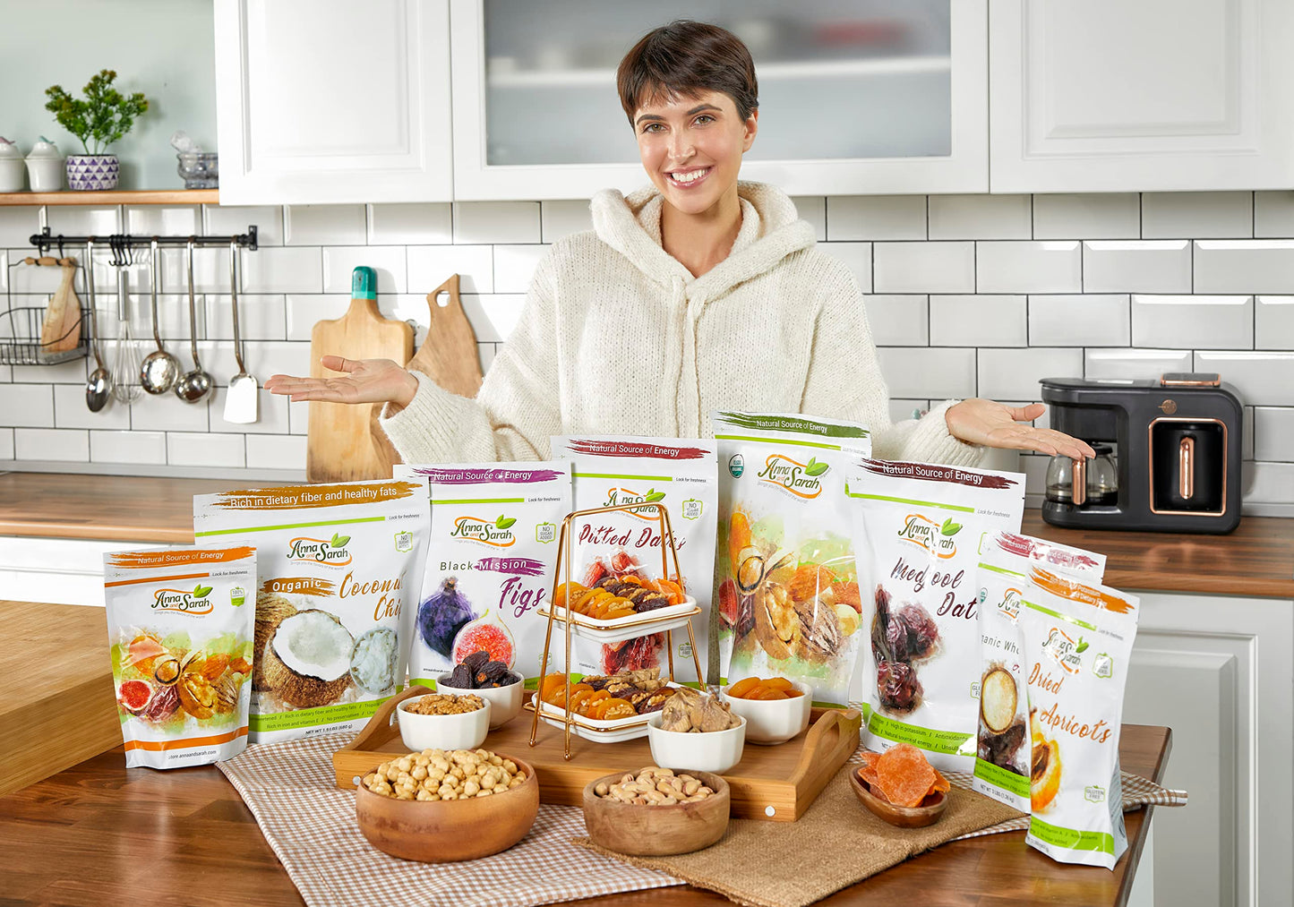 Anna and Sarah Organic Medjool Dates 5 Pound Bag No Sugar Added Natural Dried Dates in Resealable Bag 5 Lbs