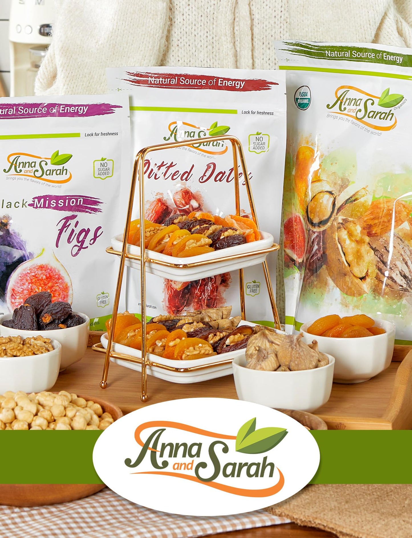 Anna and Sarah Organic Dried Apricots NoAdded Sugar Sweet and Tangy Delights for Snacking Unsulphured in Resealable Bag 2 Lbs